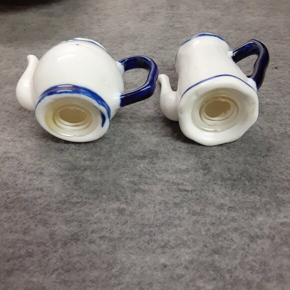 Mini White/Cobalt Blue Salt/Pepper Shakers 2x1.75" Stopper Dutch/Delftware Style - Picture 5 of 7